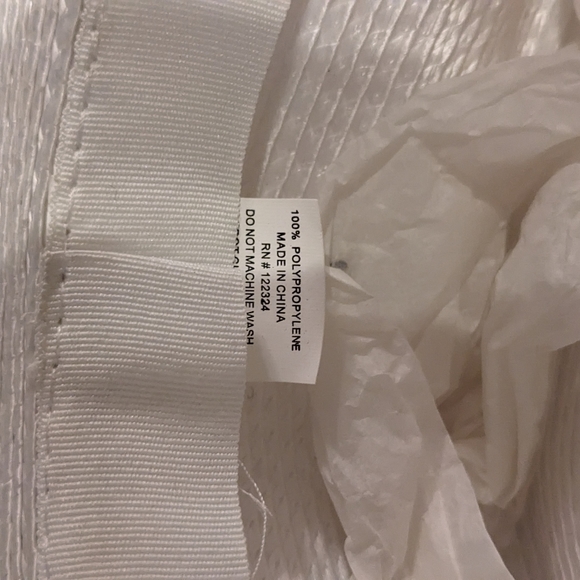 Authentic Vintage Derby Hat with Tulle - Picture 6 of 7